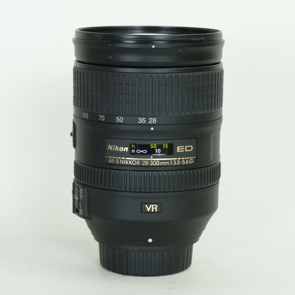 Nikon AF-S NIKKOR 28-300mm f/3.5-5.6G ED VR