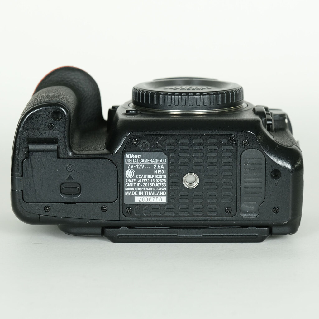 Nikon D500