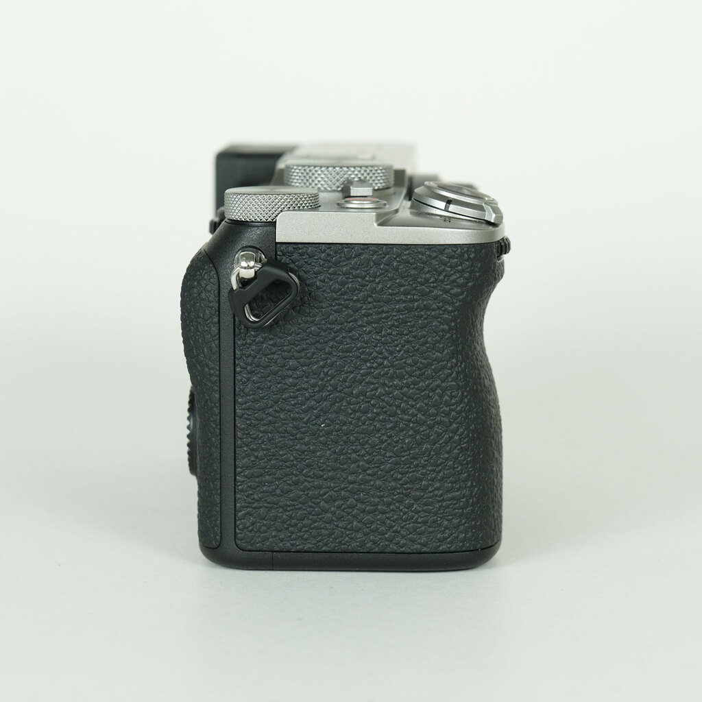 SONY α7C II（ILCE-7CM2）