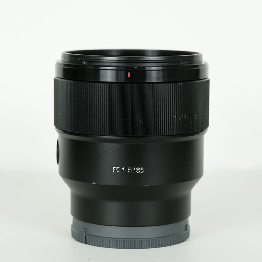 SONY FE 85mm F1.8 SEL85F18
