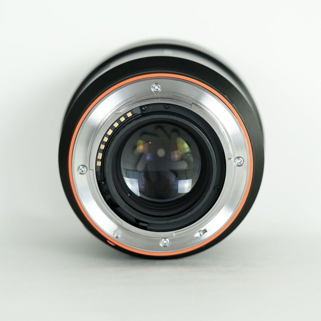 SONY Distagon T* 24mm F2 ZA SSM SAL24F20Z SONY Distagon T* 24mm F2 ZA SSM SAL24F20Z