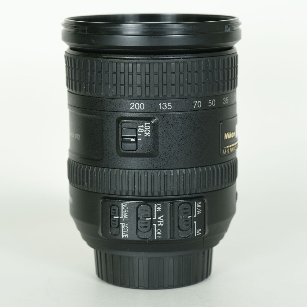 Nikon AF-S DX NIKKOR 18-200mm F3.5-5.6G ED VR II