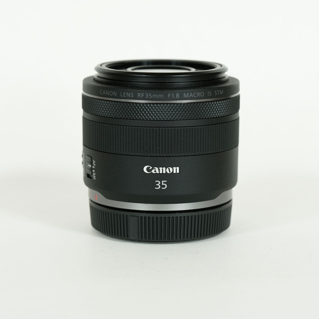 Canon RF35mm F1.8 MACRO IS STM