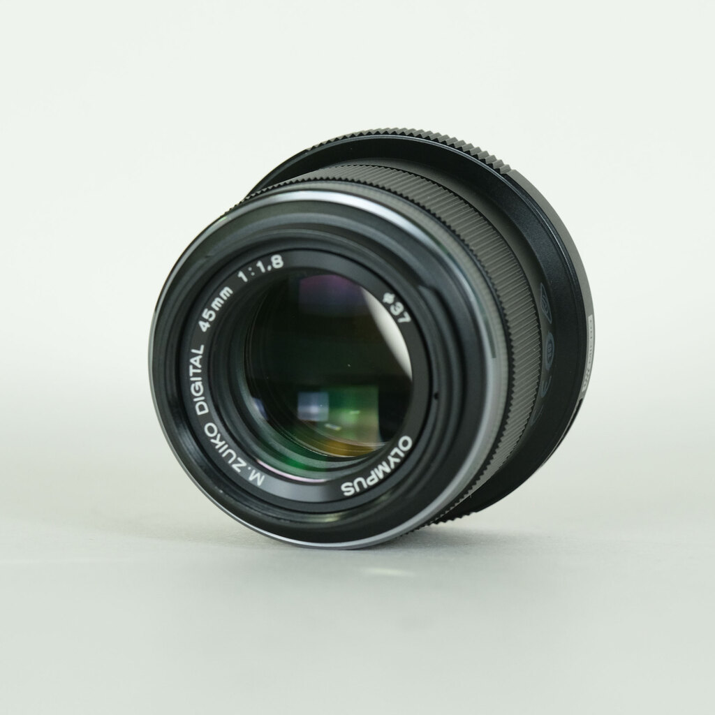 OLYMPUS M.ZUIKO DIGITAL 45mm F1.8