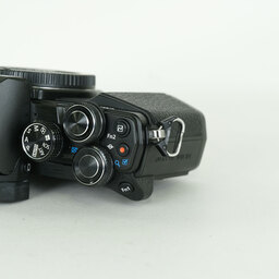 OLYMPUS OM-D E-M10 Mark II