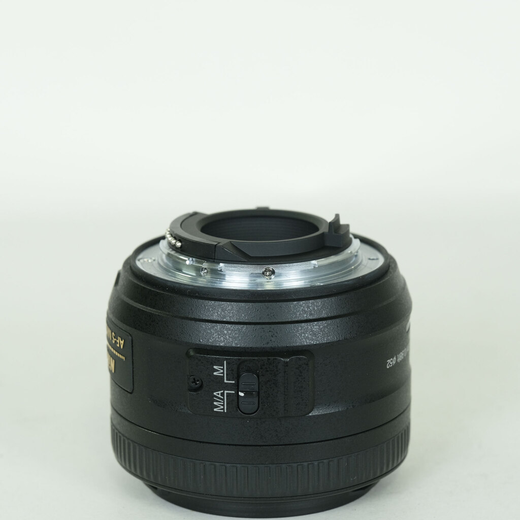Nikon AF-S DX NIKKOR 35mm f/1.8G