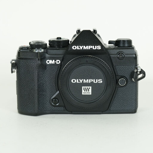 OLYMPUS OM-D E-M5 Mark III