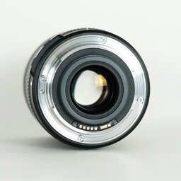 Canon EF-S18-135mm F3.5-5.6 IS