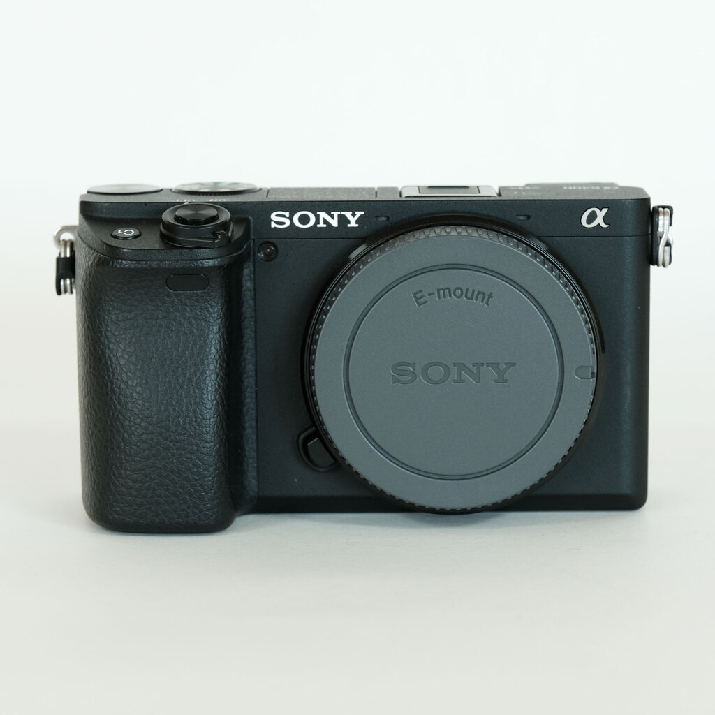SONY α6400（ILCE-6400）の出品 | ONE SCENE（ワンシーン）