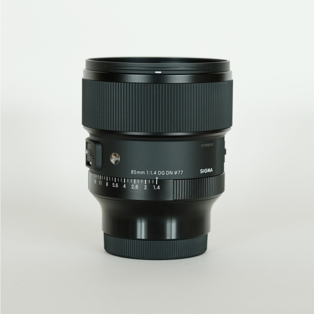 SIGMA 85mm F1.4 DG DN｜Art [ソニーE用]の出品 | ONE SCENE（ワンシーン）
