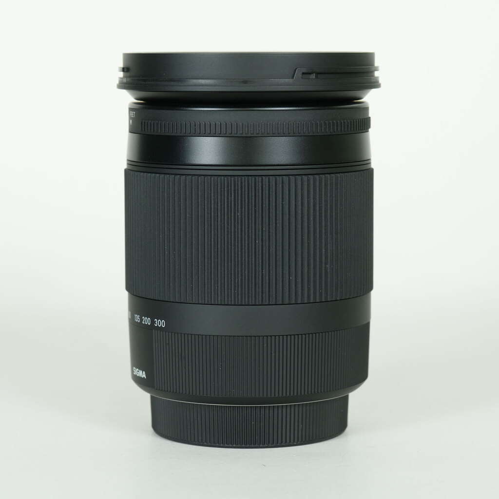 SIGMA 18-300mm F3.5-6.3 DC MACRO OS HSM�bContemporary [�V�O�}SA�p]