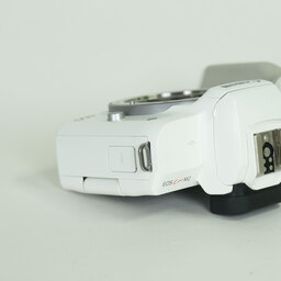 Canon EOS Kiss M2
