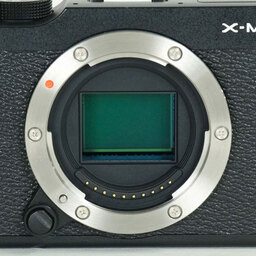 FUJIFILM X-M1 ボディ ブラック