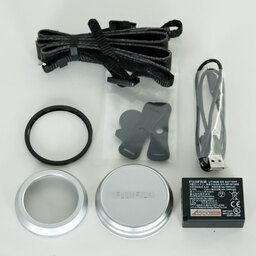 FUJIFILM X100V シルバー