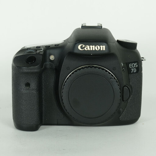 Canon EOS 7D ボディの出品 | ONE SCENE（ワンシーン）