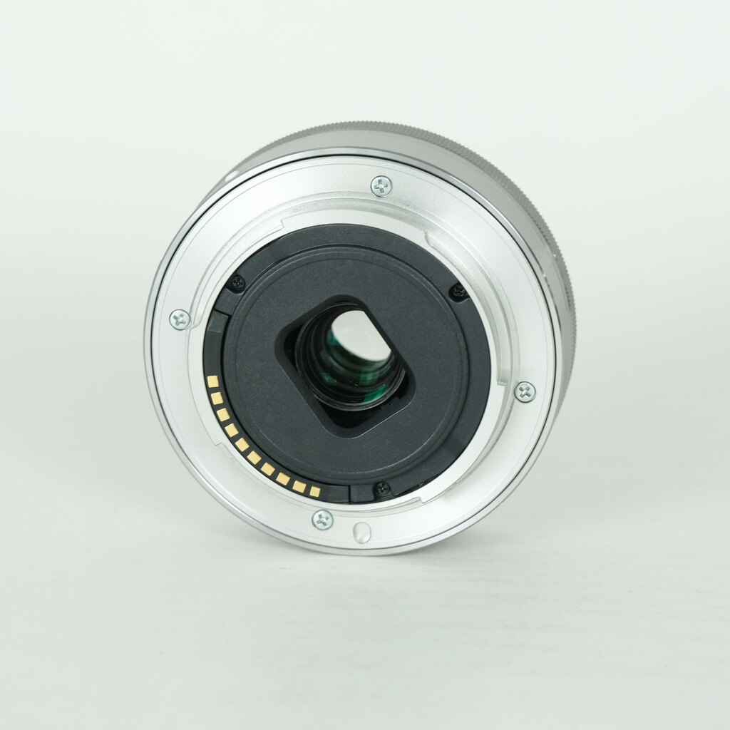 SONY E 16mm F2.8 SEL16F28の出品 | ONE SCENE（ワンシーン）