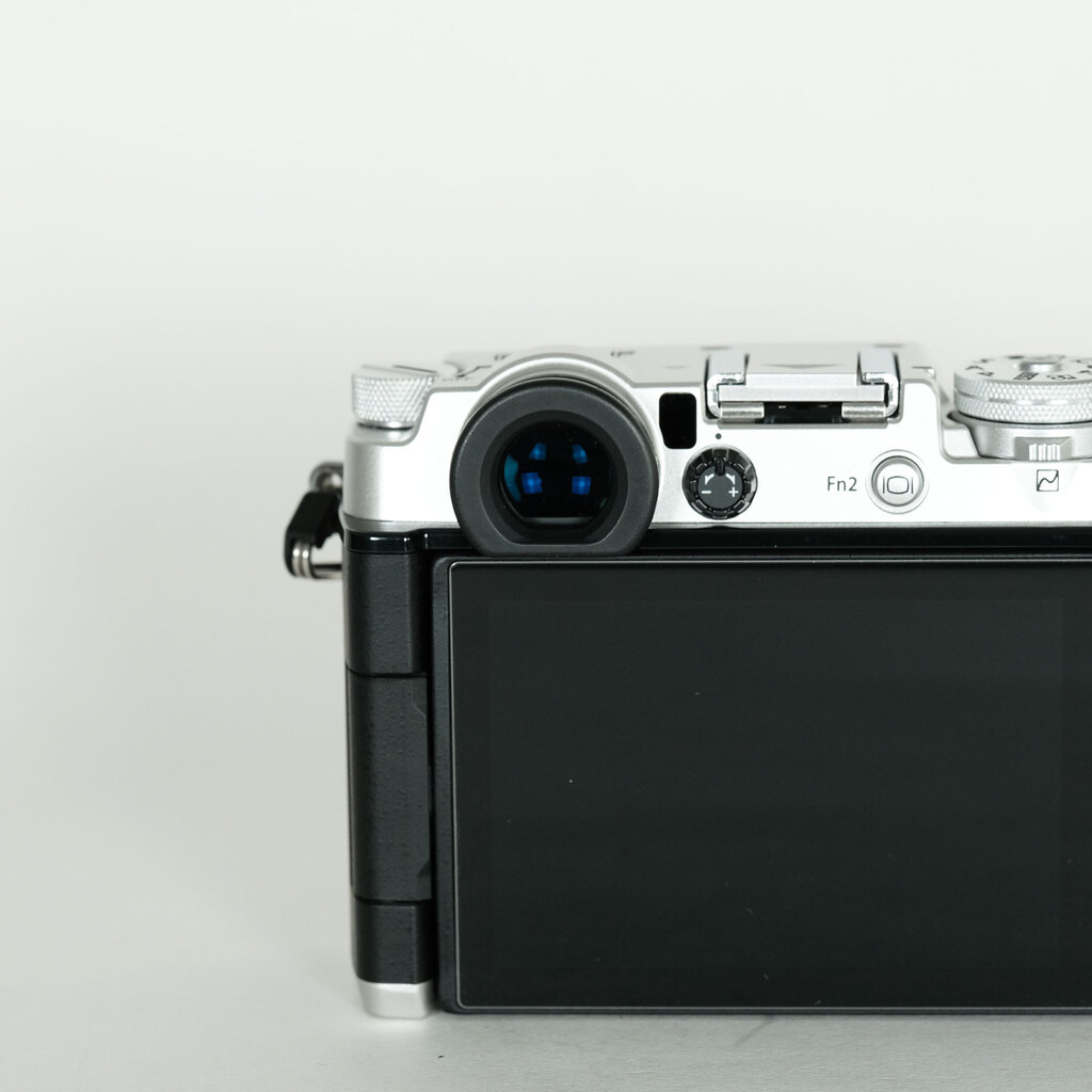 OLYMPUS PEN-F