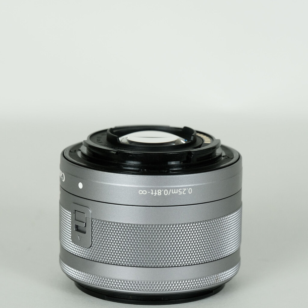 Canon EF-M15-45mm F3.5-6.3 IS STM