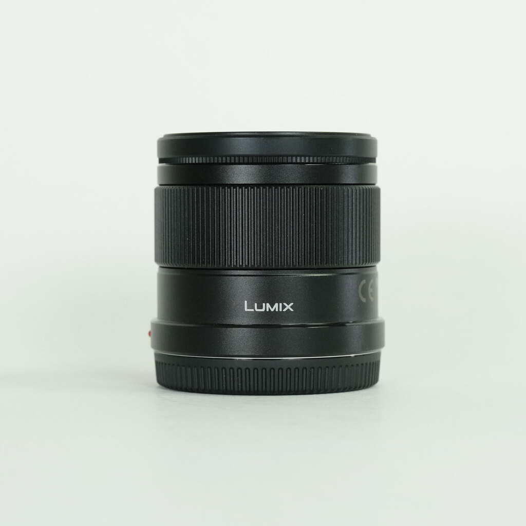 Panasonic LUMIX G 42.5mm / F1.7 ASPH. / POWER O.I.S.