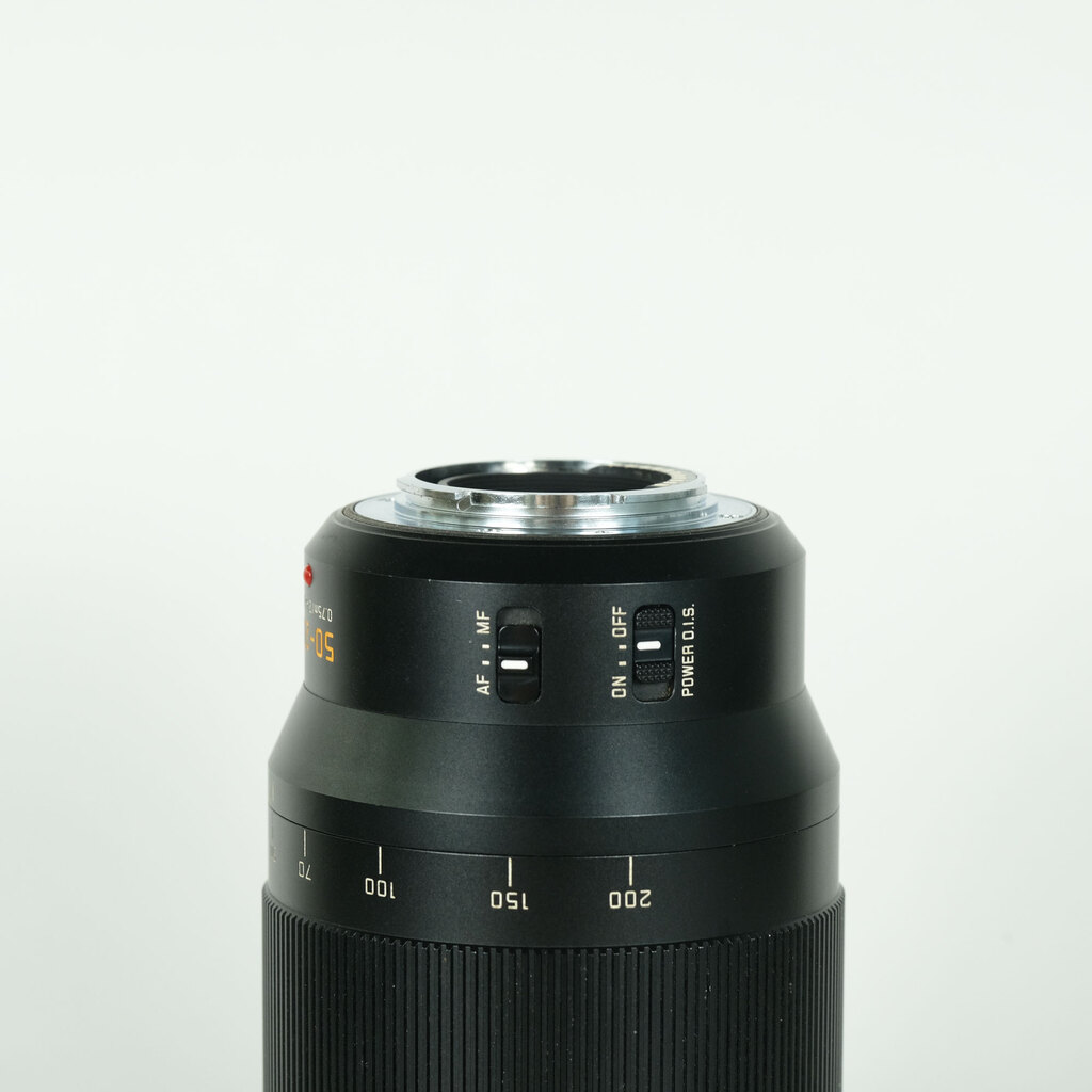 Panasonic LEICA DG VARIO-ELMARIT 50-200mm / F2.8-4.0 ASPH. / POWER O.I.S. Panasonic LEICA DG VARIO-ELMARIT 50-200mm / F2.8-4.0 ASPH. / POWER O.I.S.