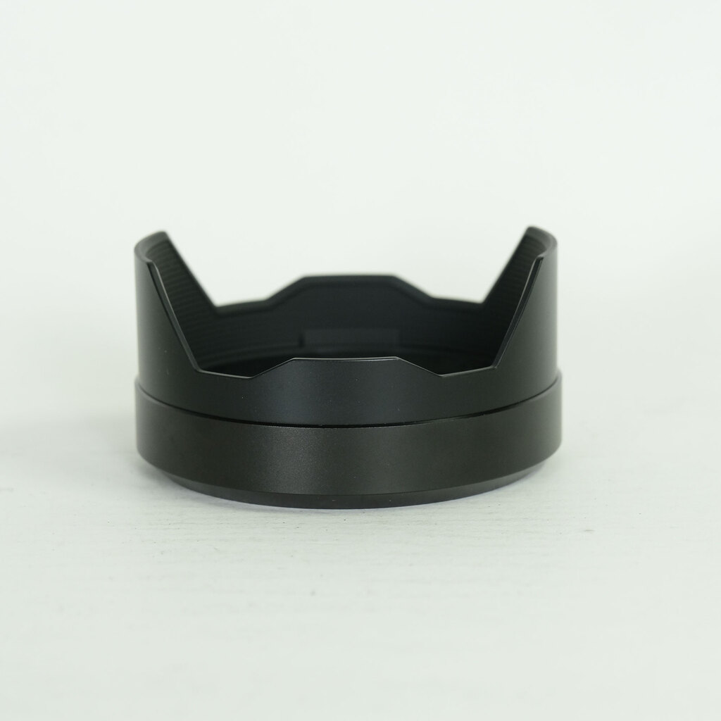 Panasonic LEICA DG VARIO-ELMARIT 12-60mm / F2.8-4.0 ASPH. / POWER O.I.S.