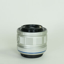 OLYMPUS M.ZUIKO DIGITAL 14-42mm F3.5-5.6 II シルバー