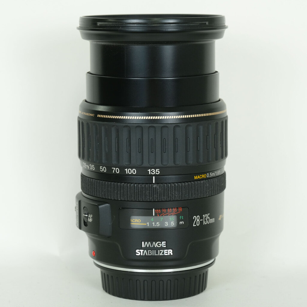 Canon EF28-135mm F3.5-5.6 IS USM