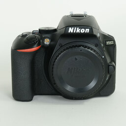 Nikon D5600