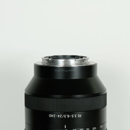 SONY FE 24-240mm F3.5-6.3 OSS SEL24240