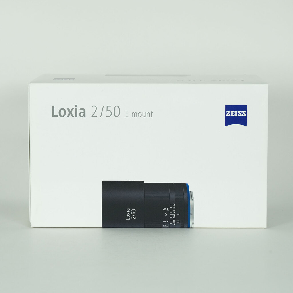 Carl Zeiss Loxia 2/50 [ソニーE用]の出品 | ONE SCENE（ワンシーン）