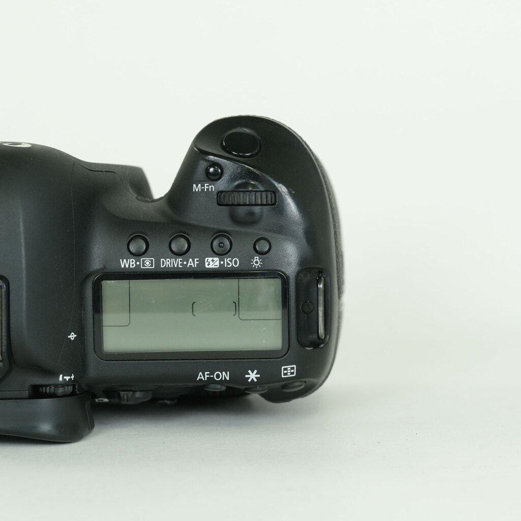 Canon EOS 5D Mark IV