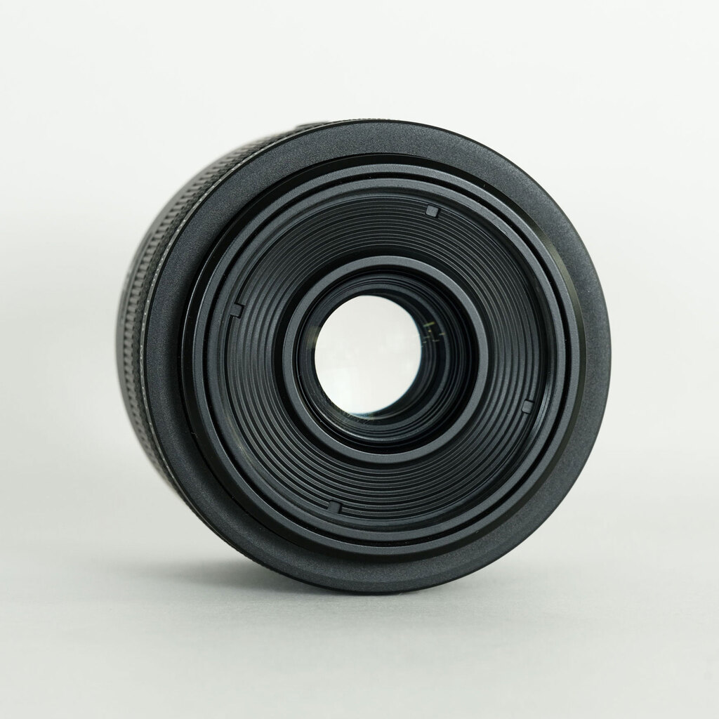 Canon RF35mm F1.8 MACRO IS STM