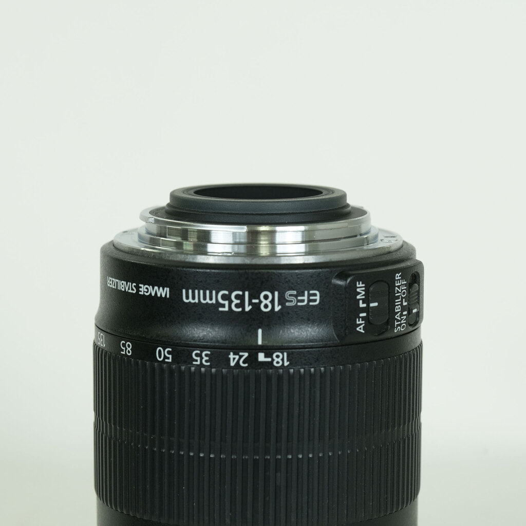 Canon EF-S18-135mm F3.5-5.6 IS