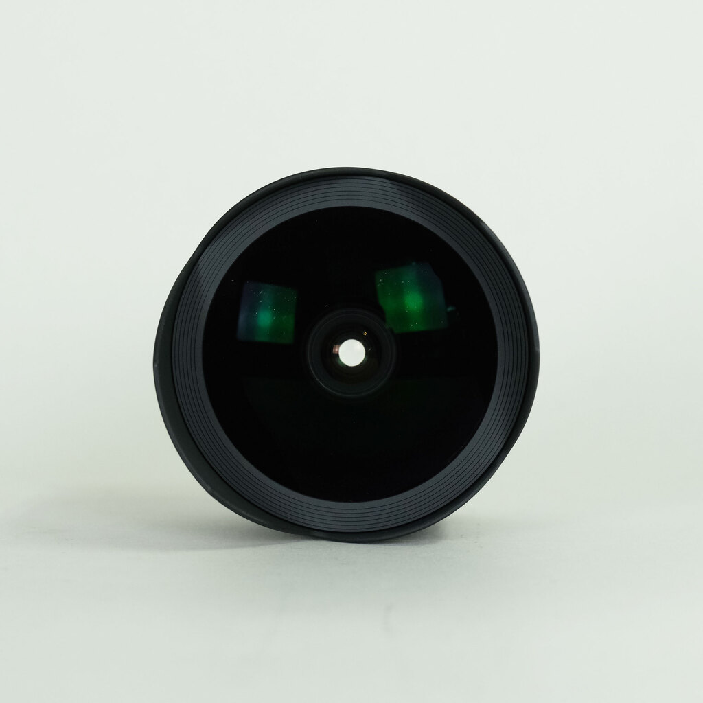 SIGMA 15mm F2.8EX DG DIAGONAL FISHEYE (キヤノンEF用) SIGMA 15mm F2.8EX DG DIAGONAL FISHEYE (キヤノンEF用)