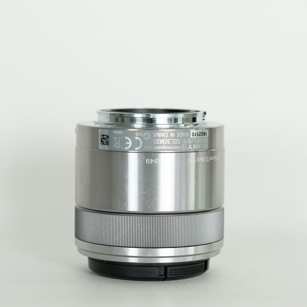 SONY E 30mm F3.5 Macro SEL30M35