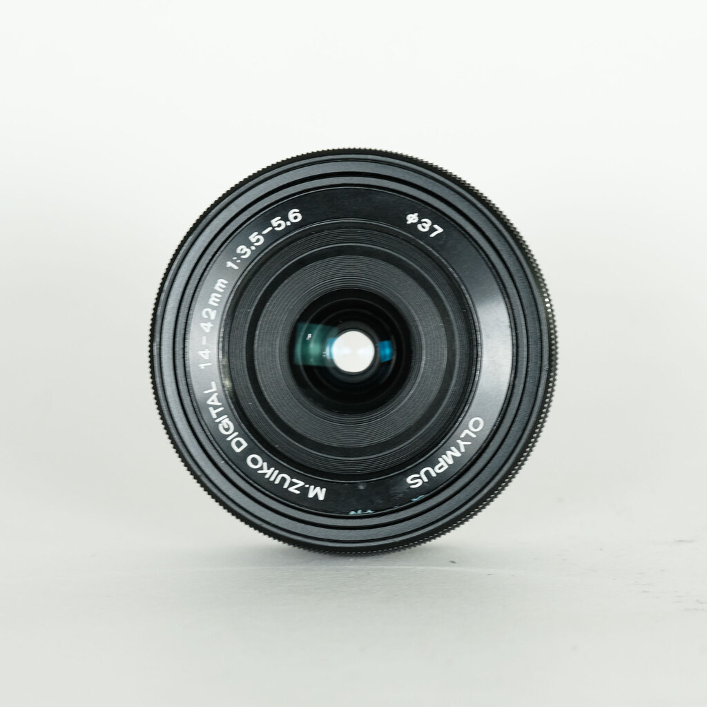 OLYMPUS M.ZUIKO DIGITAL ED 14-42mm F3.5-5.6 EZ ブラック