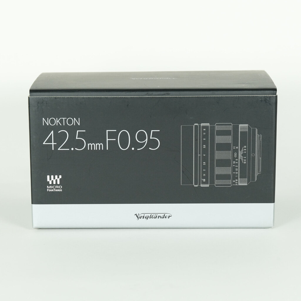Voigtlander NOKTON 42.5mm F0.95 [マイクロフォーサーズ用]の出品