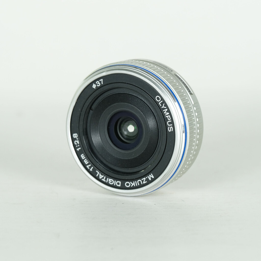OLYMPUS M.ZUIKO DIGITAL 17mm F2.8 シルバーの出品 | ONE SCENE（ワン