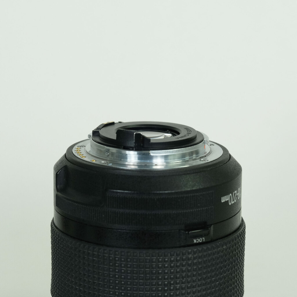 PENTAX smc PENTAX-DA 18-270mmF3.5-6.3ED SDM