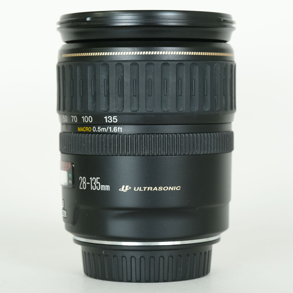 Canon EF28-135mm F3.5-5.6 IS USM