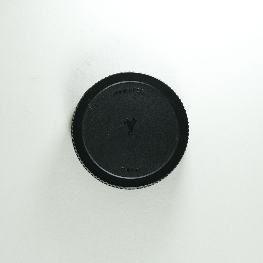 SONY E18-200mm F3.5-6.3 OSS SEL18200