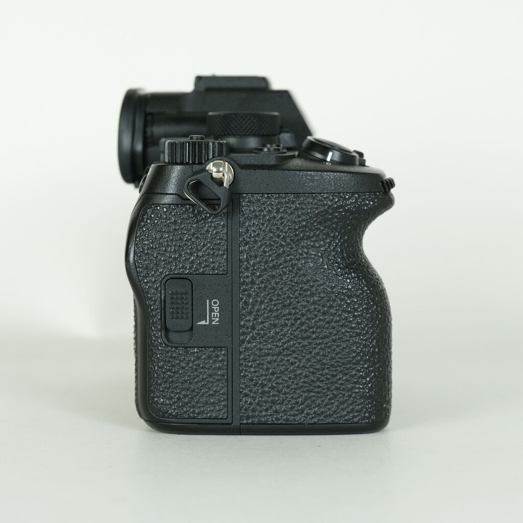 SONY α7 IV(ILCE-7M4) SONY α7 IV(ILCE-7M4)