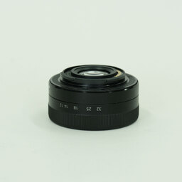 Panasonic LUMIX G VARIO 12-32mm / F3.5-5.6 ASPH. / MEGA O.I.S. Panasonic LUMIX G VARIO 12-32mm / F3.5-5.6 ASPH. / MEGA O.I.S.