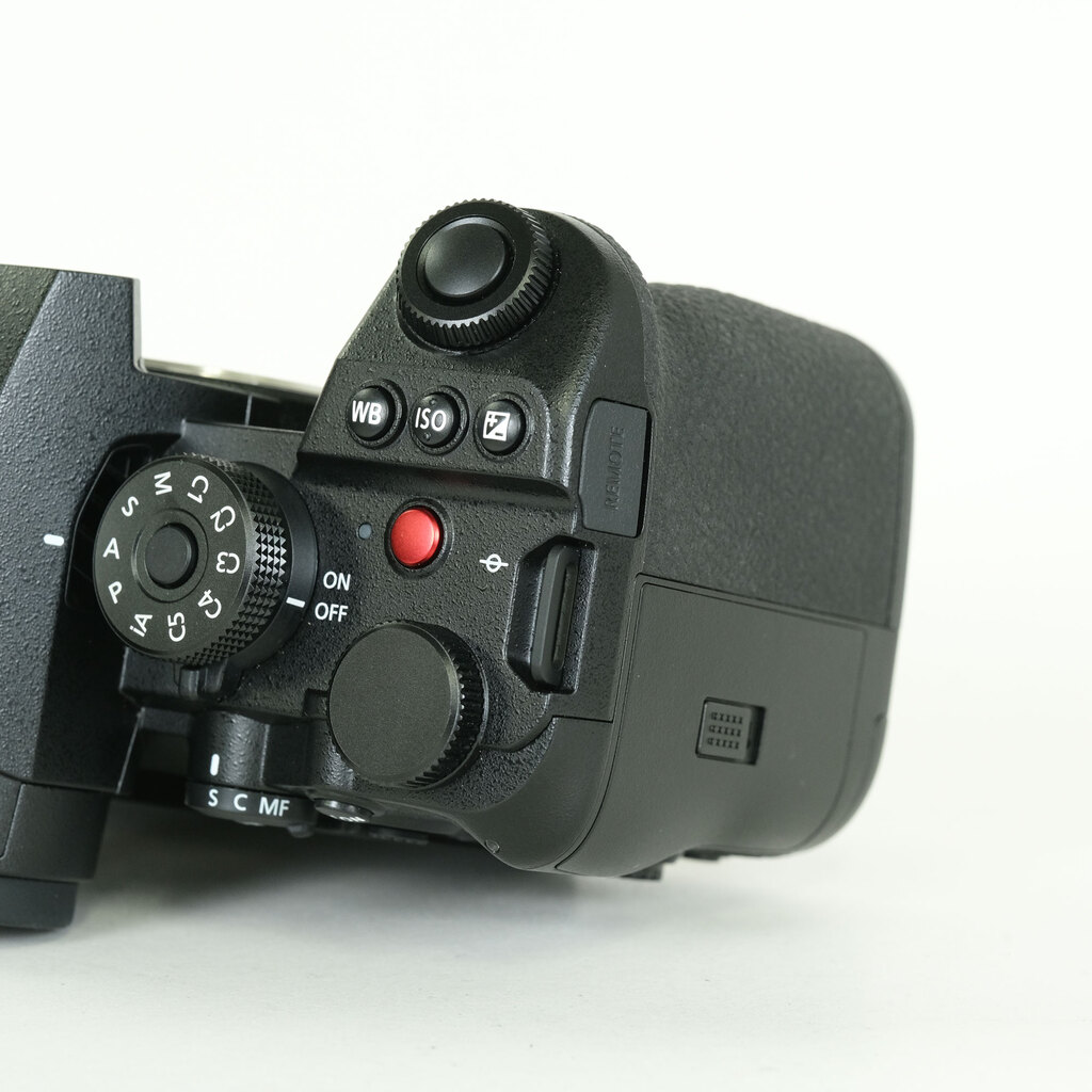 Panasonic LUMIX DC-S1M2ES ボディ