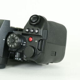 Panasonic LUMIX DC-S1M2ES ボディ