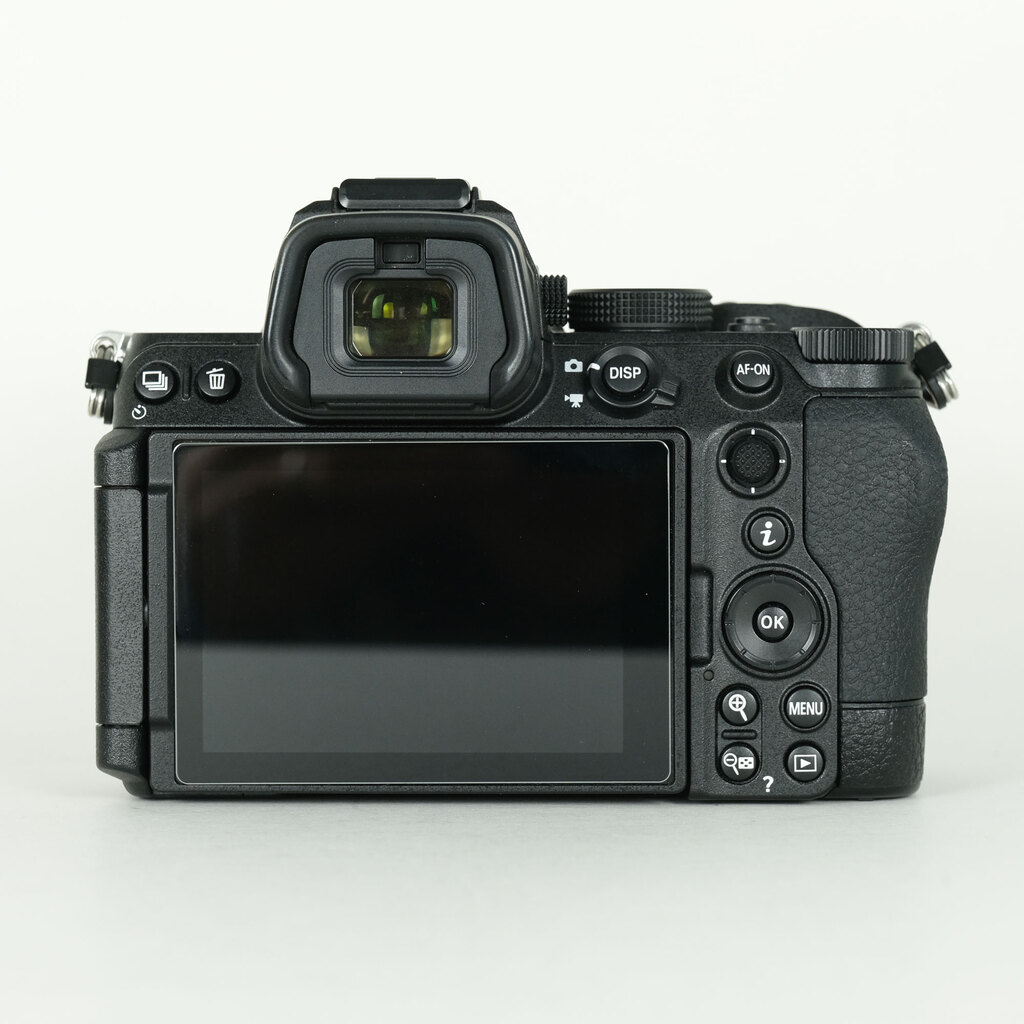 Nikon Z5II [�{�f�B]