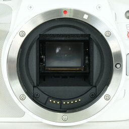 Canon EOS Kiss X7 ボディ ホワイト