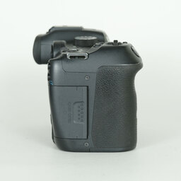 Canon EOS R7 Canon EOS R7