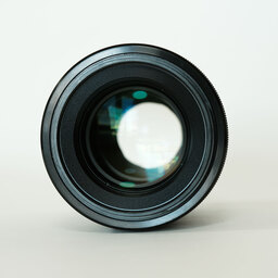 SONY FE 90mm F2.8 Macro G OSS SEL90M28G
