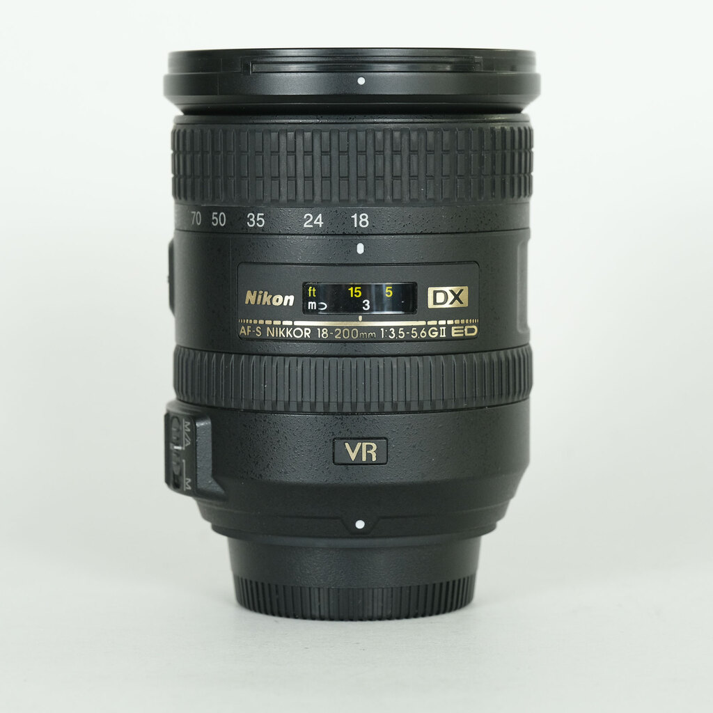 Nikon AF-S DX NIKKOR 18-200mm F3.5-5.6G ED VR II